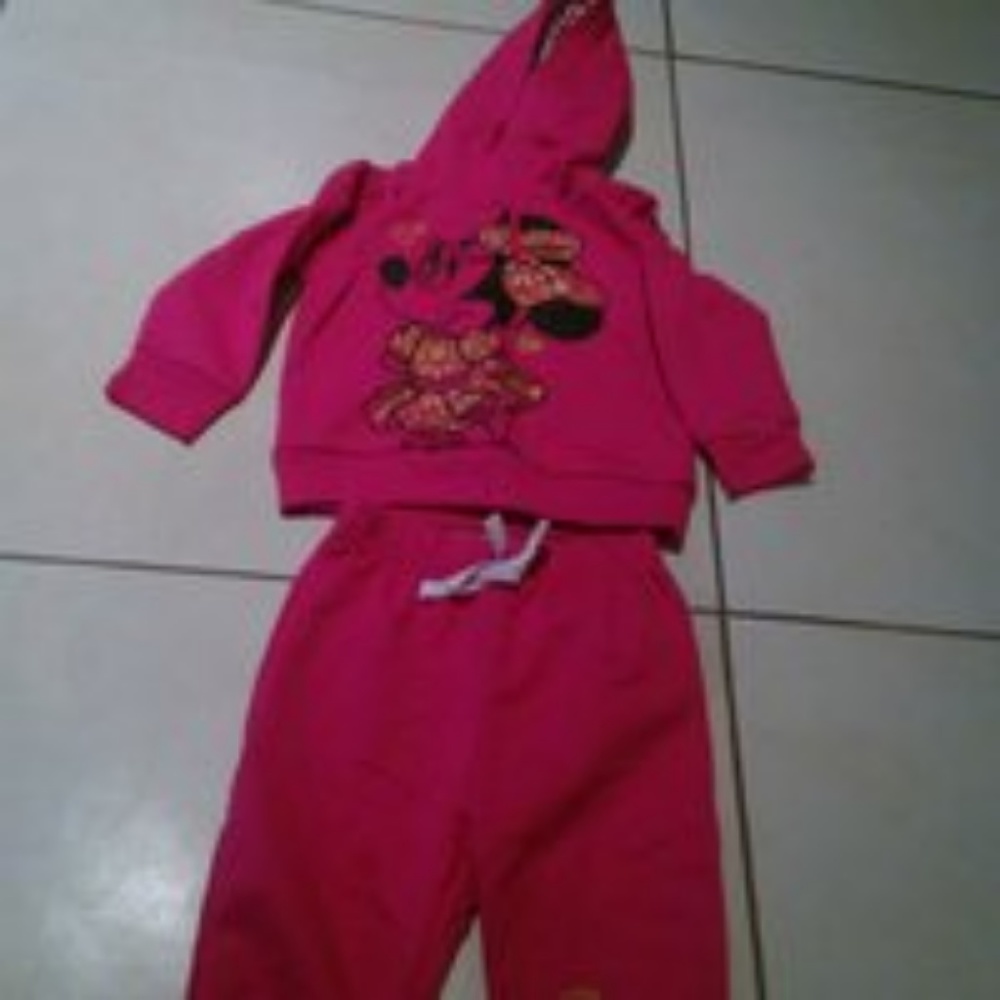 NWOT Minnie Mouse Outfit